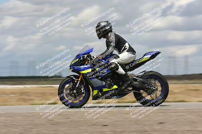 media/Apr-26-2024-TrackDaz (Fri) [[c4b677d280]]/C Group/140pm (Wheelie Bump)/